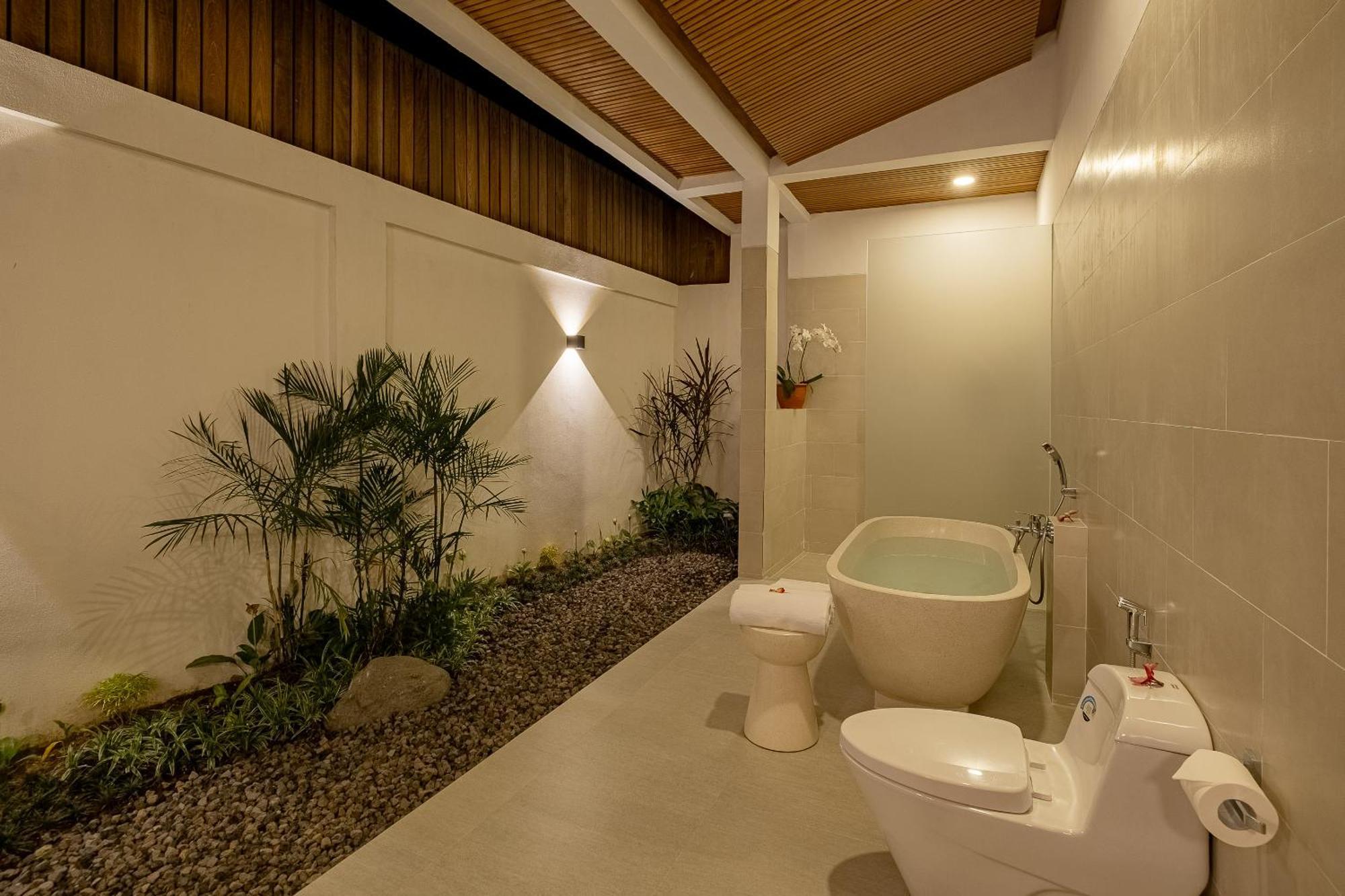 Eben Haezer * Ubud (Bali)